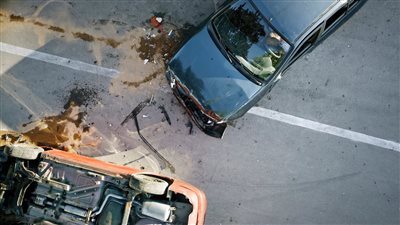 في طريقهم للعمرة.. مصرع 4 مصريين من أسرة واحدة في تصادم مروع بالسعودية