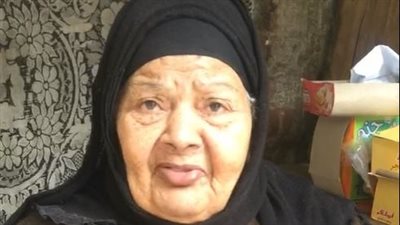 بث مباشر| أشهر مسنة على مواقع التواصل الاجتماعي الحاجة نحمده: نفسي أقابل الرئيس