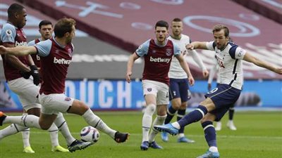 اعتقال 5 أشخاص في أحداث شغب خلال مباراة وست هام وتوتنهام