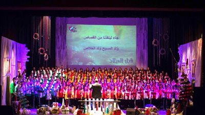 قلب داود يقدم مجموعة من الترانيم والأغنيات الدينية في حفل رأس السنة بالحرية للإبداع 