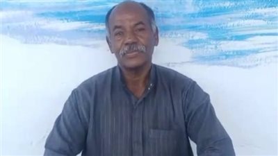 والد الشاب المعتدي على فتاة قطار الشباب بأسوان: البنت عايزة تركب التريند | بث مباشر