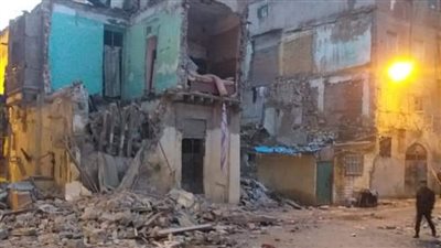 أحد قاطني عقار إمبابة المنهار: محتاجين سكن بديل | بث مباشر 