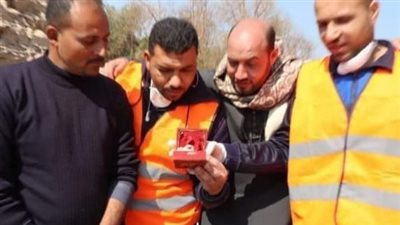 فك الأعمال ونبش القبور.. بلاغ للنائب العام ضد دجال بسوهاج | صور وفيديو