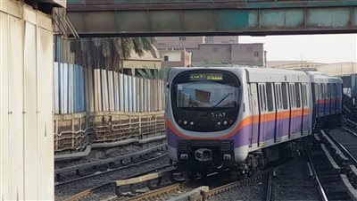 انتحار فتاة عشرينية أسفل عجلات المترو بمحطة فيصل