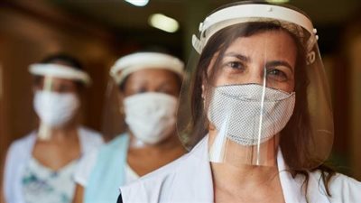 أستاذ مناعة: أوميكرون أكثر سلالات كورونا انتشارا.. وهذه نصائح للوقاية من المتحور | بث مباشر