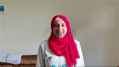 بأرقام الآيات والصفحات.. فتاة تحفظ القرآن الكريم كاملًا في الشرقية | صور