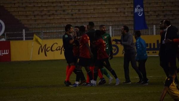 احتجاجات لاعبي سيراميكا