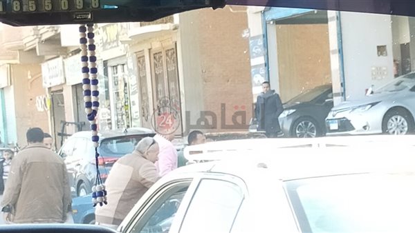 تشابك بين اثنين بسبب