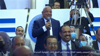 المقاول سعيد محمود: السيسي بيحب الناس المجتهدة وكل جمعة يمر علينا لتشجيع العمال