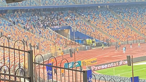 الجماهير الحاضرة