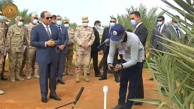 كيف توفر وتوصل مصر المياه المطلوبة لزراعة أراضي مشروع توشكى؟ |  فيديو