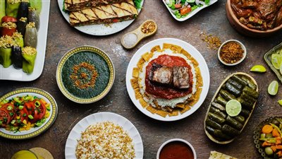 طعام الشتاء ومشروباته الساخنة وسائل تدفئة طبيعية 