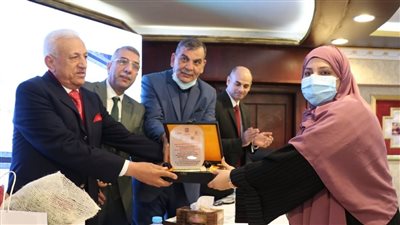 وفد المعلمين الإماراتيين يزور مدارس الحسام للاطلاع على التجربة المصرية في تطوير التعليم