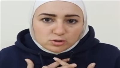 زميلة الموظف المنتحر بالتجمع الخامس: الضغوطات من المسئولين هيّ السبب | لايف