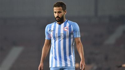 مصدر: قرار طبي بنقل أحمد رفعت إلى مستشفى متخصص في القلب بالقاهرة