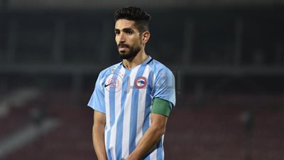 لاعب بيراميدز السابق: لا يوجد انتماء في الكرة والمادة تحكم.. واللي سبوني مش جماهير الأهلي الحقيقية