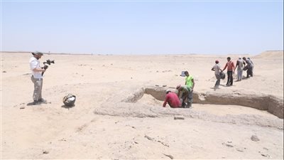 وزير السياحة يعلن إخضاع مسطح منطقة جرزة لقانون حماية الآثار 