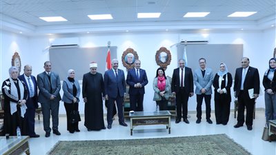 جامعة الأزهر تدشن مبادرة للتوعية بترشيد استخدام المضادات الحيوية | صور