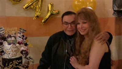 سمير صبري يحتفل بعيد ميلاده بحضور نيللي وجمال سليمان