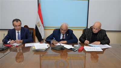 التعليم: إعداد حقيبة تدريبية لتفعيل تنمية القيم واحترام الآخر