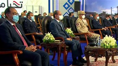 بث مباشر| الرئيس السيسي: نراعي العمال العاملين بالمصانع والشركات التابعة لقطاع الأعمال
