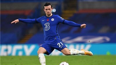 رسميًا.. تشيلسي يعلن خضوع بن تشيلويل لجراحة في الركبة