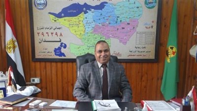 وكيل زراعة الفيوم يُشدد على صرف مقررات الأسمدة بمنظومة كارت الفلاح للحد من التلاعب