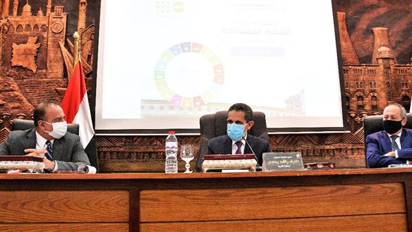 محافظ الغربية ونائب