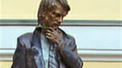 أندري تاركوفسكي.. كاتب روسي حصد جوائز متعددة وأنهى السرطان حياته