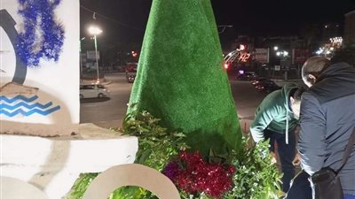 تجميل كورنيش وميادين المنيا استعدادًا لاحتفالات الكريسماس