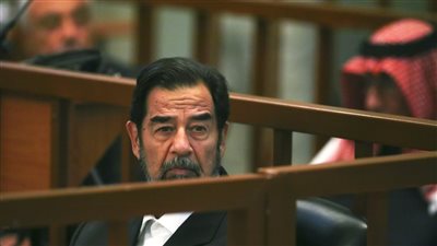 ابنة صدام حسين تنشر مذكرات بخط يده قبل إعدامه بأيام