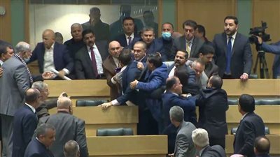 اللجنة القانونية بمجلس النواب الأردني تتسلم شكوى بخصوص اشتباكات البرلمان