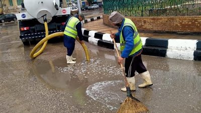 رفع تجمعات مياه الأمطار بشوارع الدقهلية │ صور