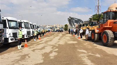 استمرت ساعة ونصف.. رئيس جهاز القاهرة الجديدة يكشف تفاصيل التعامل مع مياه الأمطار 