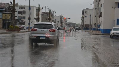 حالة الطقس غدا الجمعة .. الأرصاد الجوية : أمطار متوسطة وانخفاض درجات الحرارة 