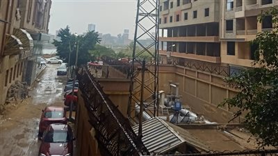 أمطار غزيرة تضرب محافظة القليوبية.. فيديو 