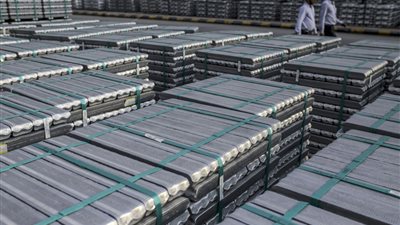 تراجع أسعار المعادن الأساسية مع ترقب لقاء ترامب وزيلينسكي