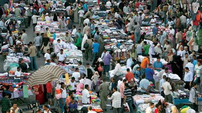 الإحصاء: من يقل دخله عن 860 جنيهًا في الشهر تحت خط الفقر 