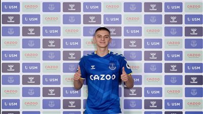 رسميًا.. إيفرتون يعلن التعاقد مع الأوكراني فيتالي ميكولينكو 