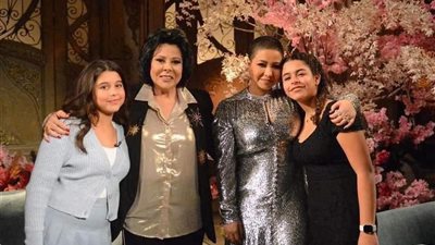 بنات شيرين عبد الوهاب: ما بنسمعش أغاني ماما.. والفنانة ترد: أنتو جايين تهزقوني