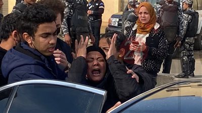 انهيار وصراخ أهالي ضحايا حادثة الشيخ زايد أثناء محاكمة كريم الهواري | بث مباشر