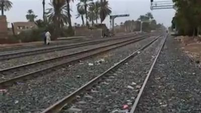 عودة حركة قطارات سوهاج بعد توقفها 7 ساعات بسبب سوء الطقس | بث مباشر