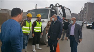 محافظ القليوبية يتابع أعمال رفع تراكمات المياه بمدن ومراكز المحافظة