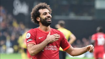 محمد صلاح يصارع ليفاندوفسكي وميسي على جائزة ذا بيست