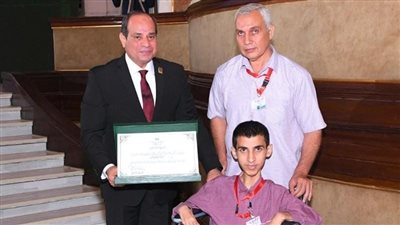 حلم وفراق وبكاء.. تفاصيل اللحظات الأخيرة لأول مُعيد مريض بـ ضمور العضلات في الشرق الأوسط