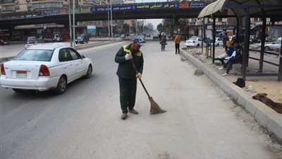 الجيزة: رفع 15 ألف طن مخلفات وقمامة من الشوارع وضبط أعمال بناء