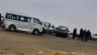 إصابة 8 أشخاص في حادث تصادم سيارتين على الصحراوي الغربي ببني سويف| أسماء