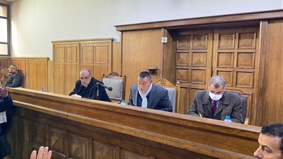 رفع جلسة محاكمة طبيب الأسنان المتهم بقتل زوجته بالدقهلية |صور