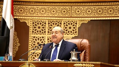 بعد موافقته المبدئية.. الشيوخ يكشف عن موعد خروج قانون العمل الجديد للنور