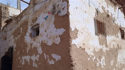 بيت الزكاة يرمم 250 منزلًا ويوزع 300 بطانية ولحاف للأسر الأكثر احتياجا بالوادي الجديد